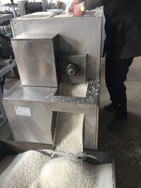 Machine de soufflage par extrusion CY