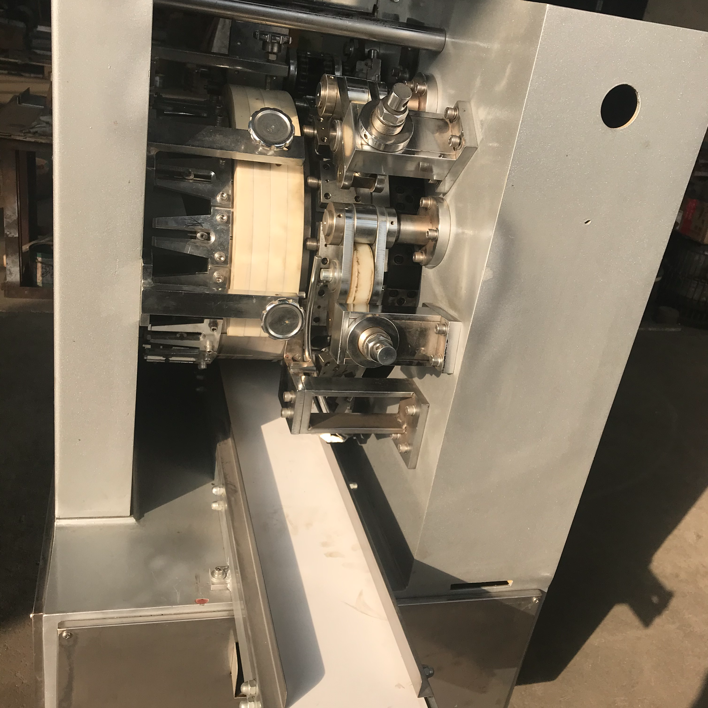 Machine de formage de sucettes de forme irrégulière CYYB-250